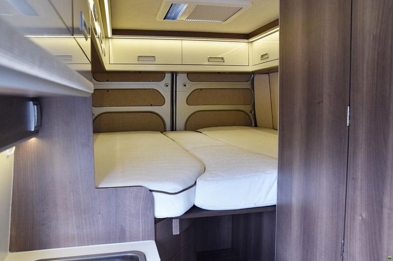 Globecar EXPLORER Z NEO TRAVELLER 3,0 D HOCHDACH