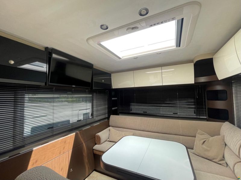 Concorde Carver 890 RRL