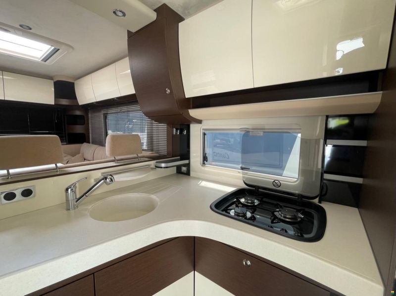 Concorde Carver 890 RRL