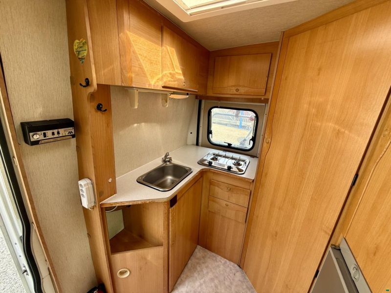 Peugeot Boxer Camp 560