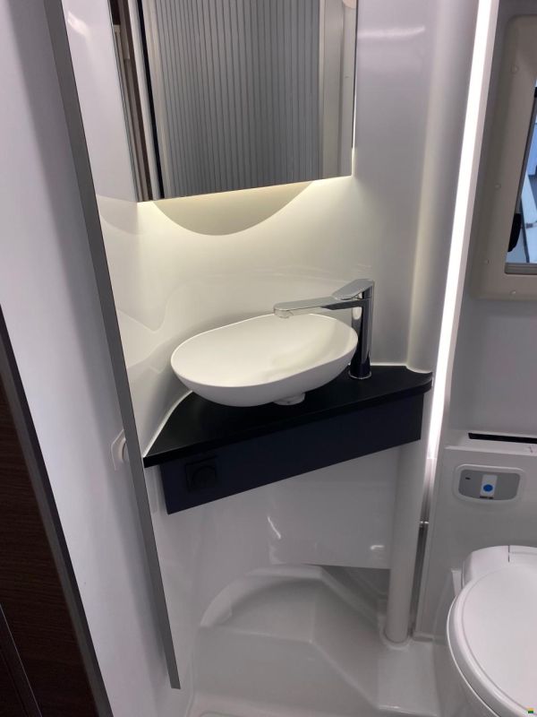 Adria CORAL SUPREME MB 650 SL