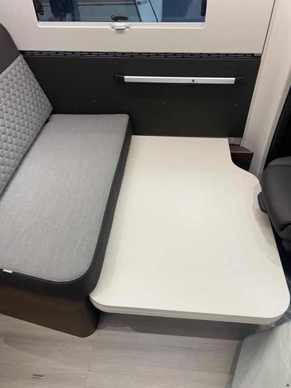 Adria CORAL SUPREME MB 650 SL