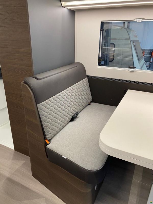 Adria CORAL SUPREME MB 650 SL