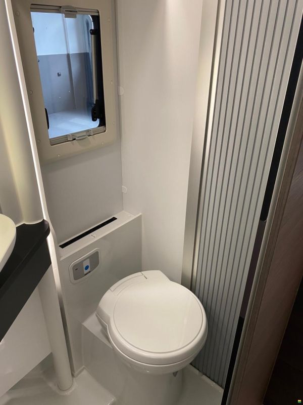 Adria CORAL SUPREME MB 650 SL