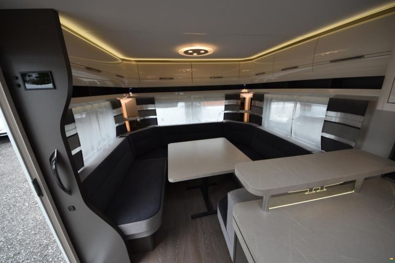 Hobby 560 CFe Excellent