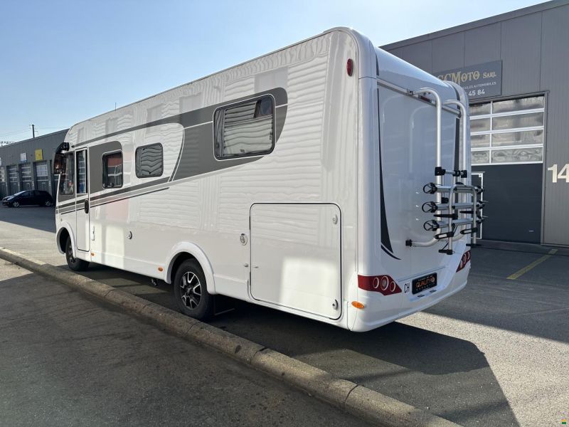 Carado I449 Édition 15 Fiat Capron