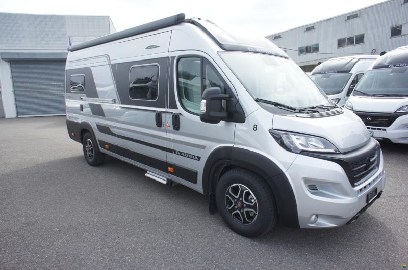 Adria Twin Sports 640 SGX Arno silber