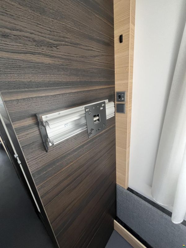 Adria Astella 904 HP