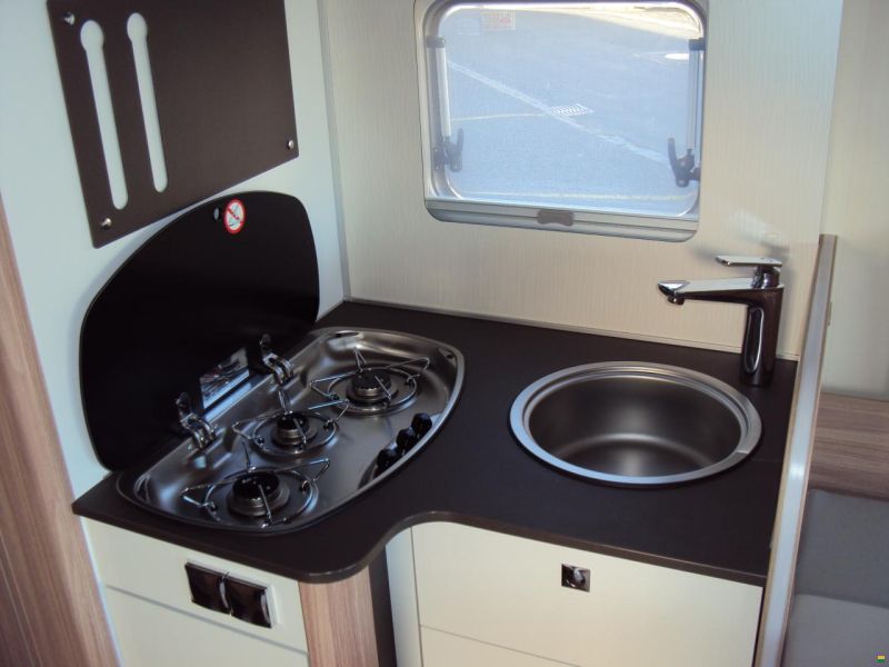 Bürstner Delfin T 727