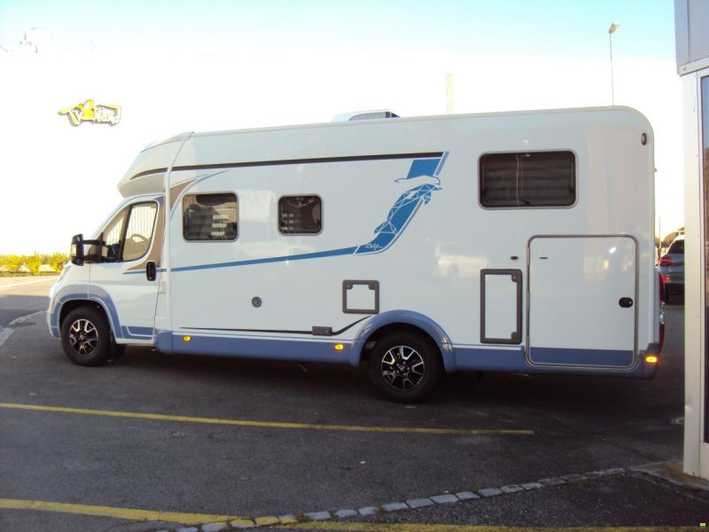 Bürstner Delfin T 727