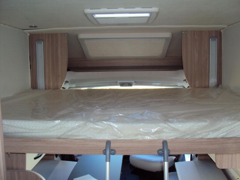 Bürstner Delfin T 727