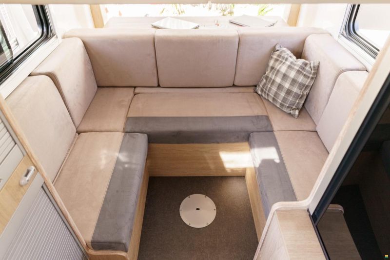 Bunkervan Transit 4x4 Forested