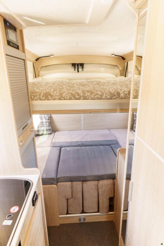 Bunkervan Transit 4x4 Forested