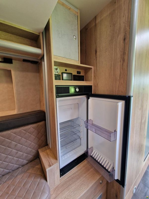 Megamobil Mega Lounge 600 VW 177 PS