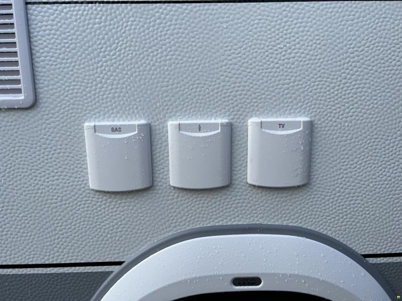 Hobby 400 SFe De Luxe (O02)