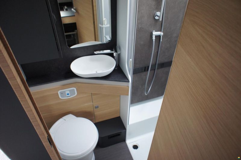 Adria Coral XL 660 SL