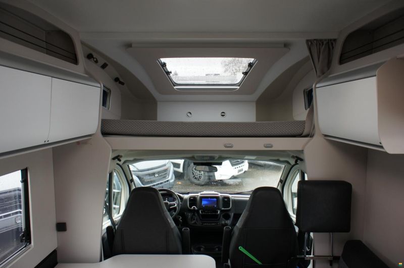 Adria Coral XL 660 SL