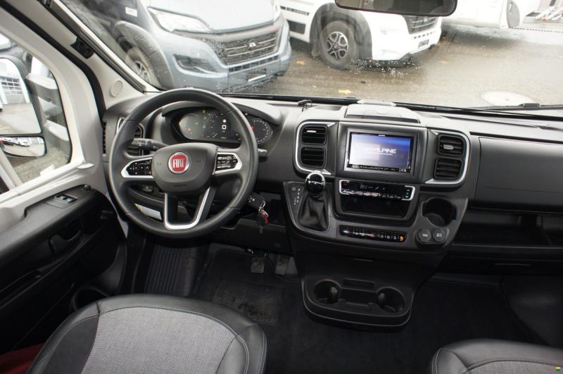 Adria Coral XL 660 SL