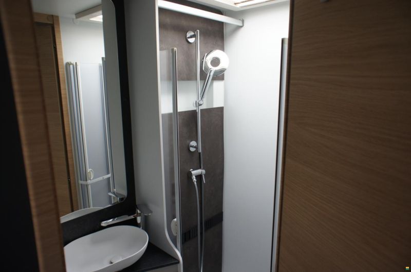 Adria Coral XL 660 SL