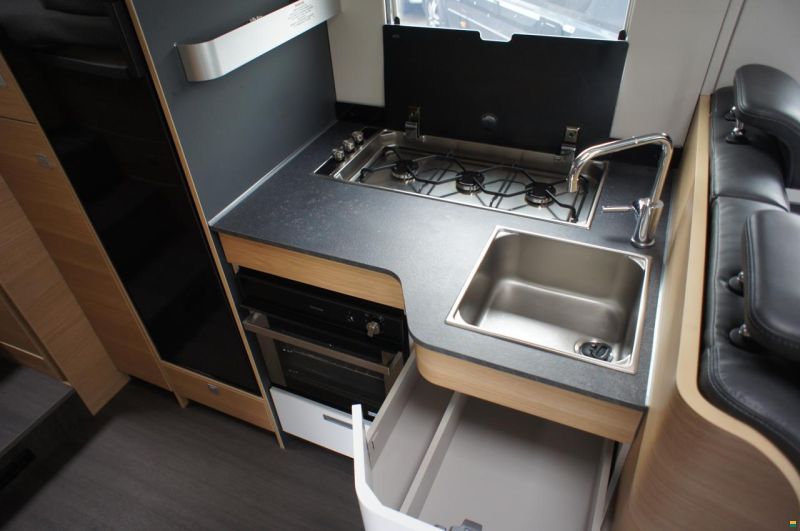 Adria Coral XL 660 SL