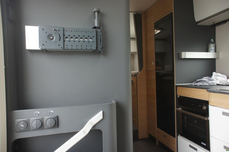 Adria Coral XL 660 SL