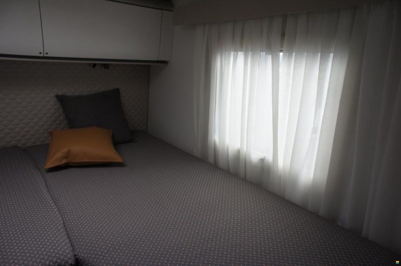 Adria Coral XL 660 SL