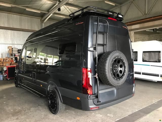 Julia Camper Gran Azur