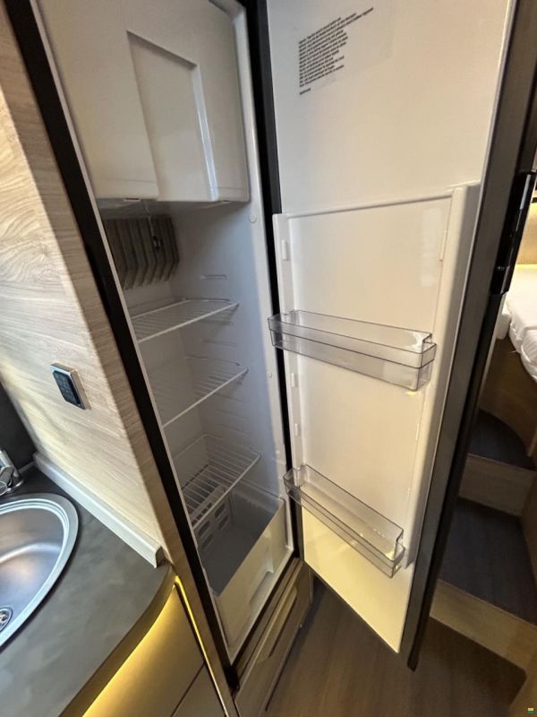 Knaus Van TI PLUS PLATINUM SELECTION 650 MEG