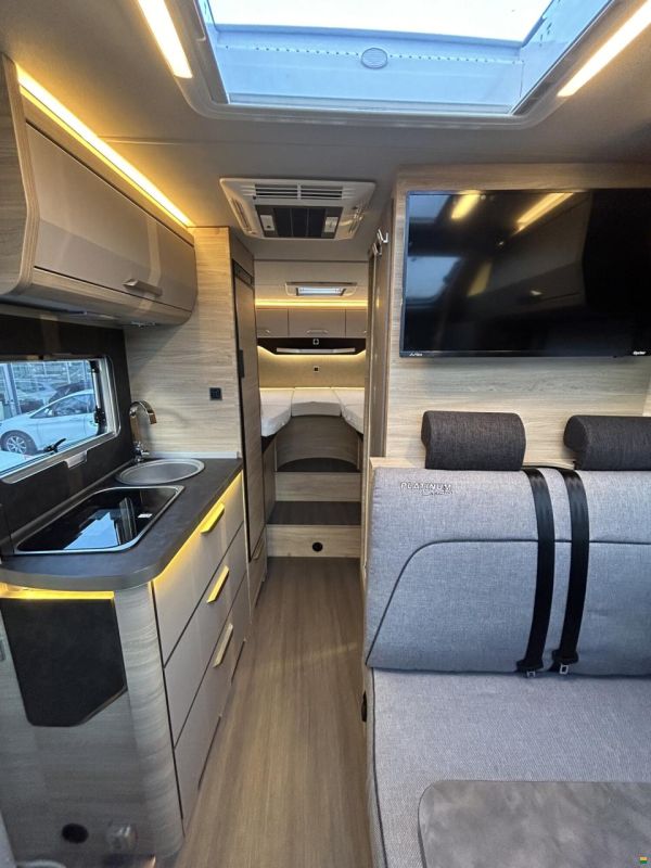 Knaus Van TI PLUS PLATINUM SELECTION 650 MEG