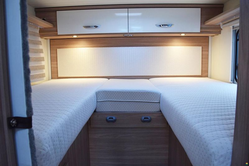 Bürstner LYSEO TIME IT 727 G HARMONY LINE 2,0 HDI