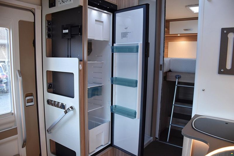 Bürstner LYSEO TIME IT 727 G HARMONY LINE 2,0 HDI