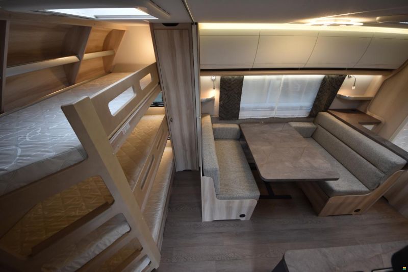 Hobby 560 KMFe De Luxe