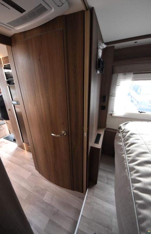 Kabe Imperial i860 LQB 2024