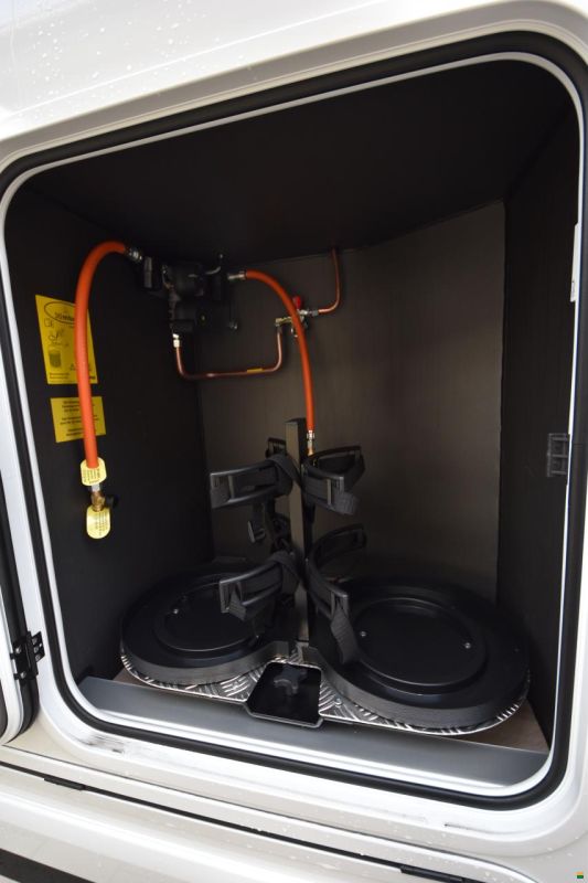 Kabe Imperial i860 LQB 2024