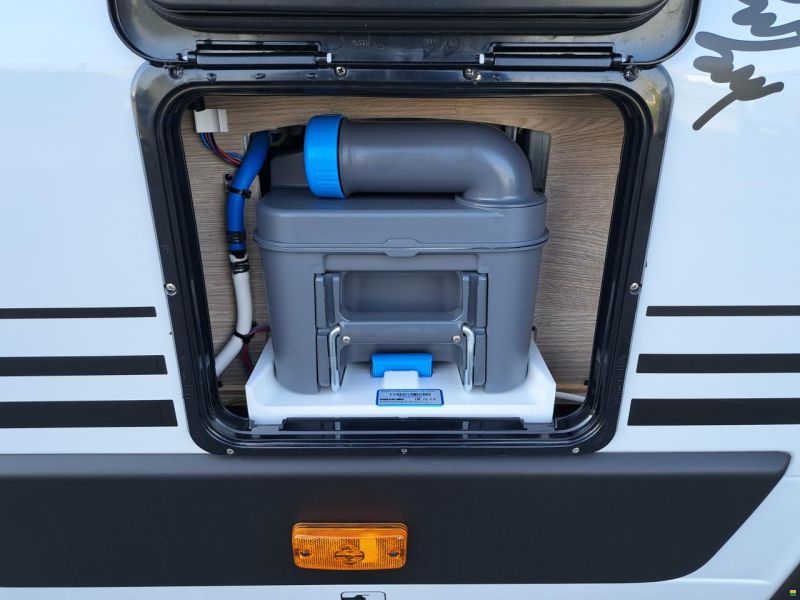 Bürstner Campeo C 640 Black Forest