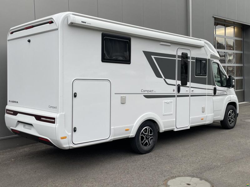 Adria Compact