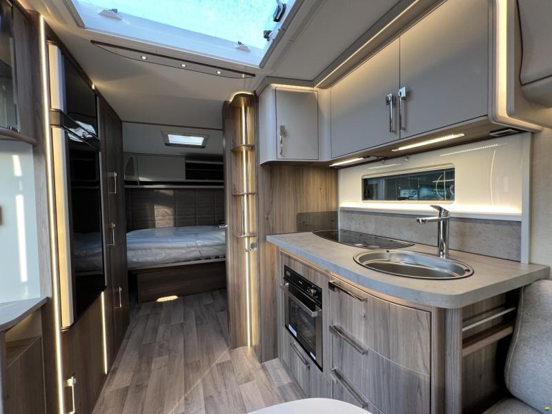 Kabe Royal 560 GLE KS