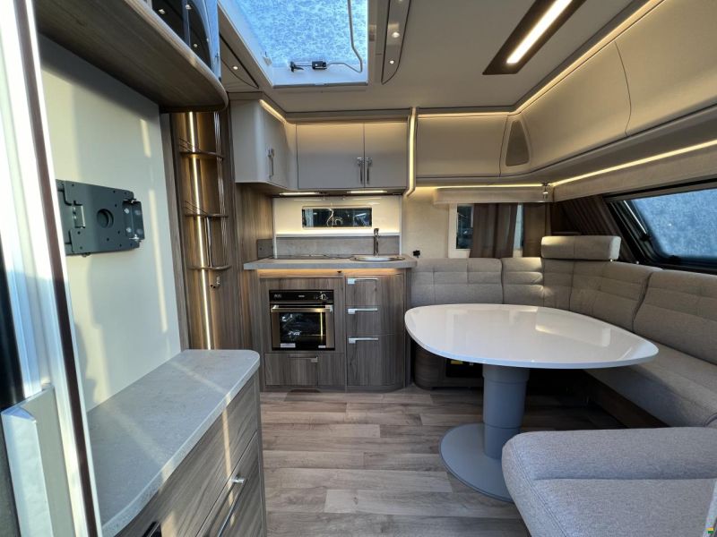 Kabe Royal 560 GLE KS