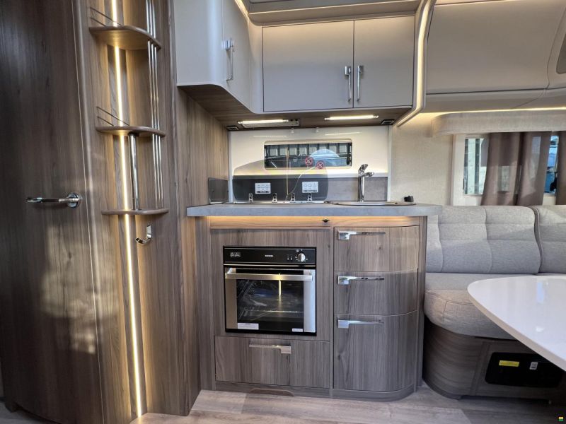 Kabe Royal 560 GLE KS