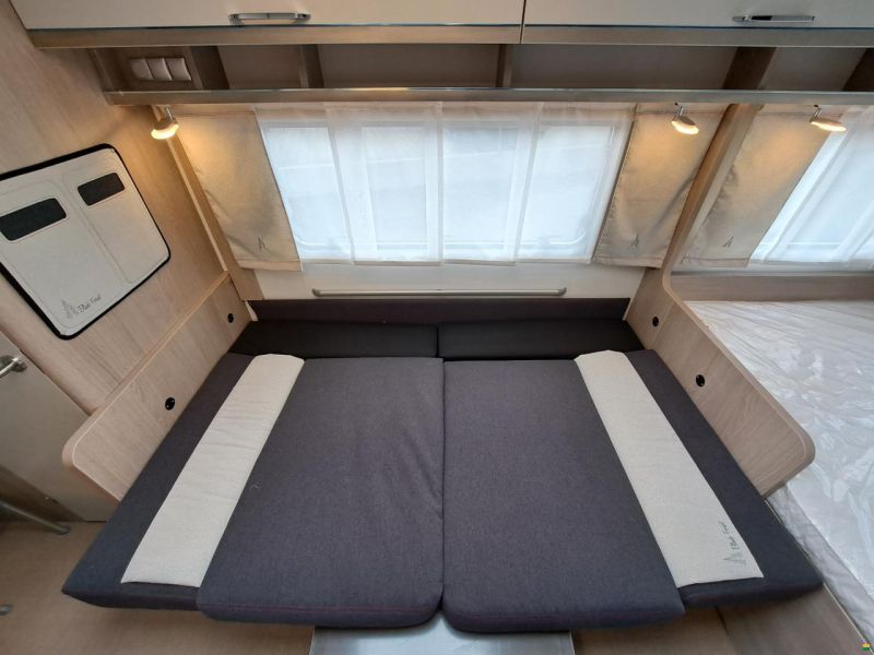 Bürstner Premio 495 TK Black Forest