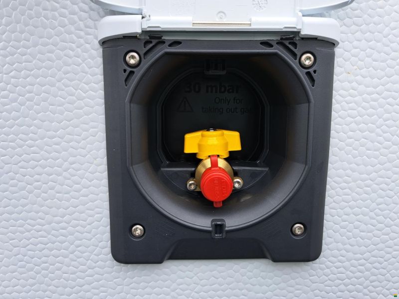 Bürstner Premio 495 TK Black Forest