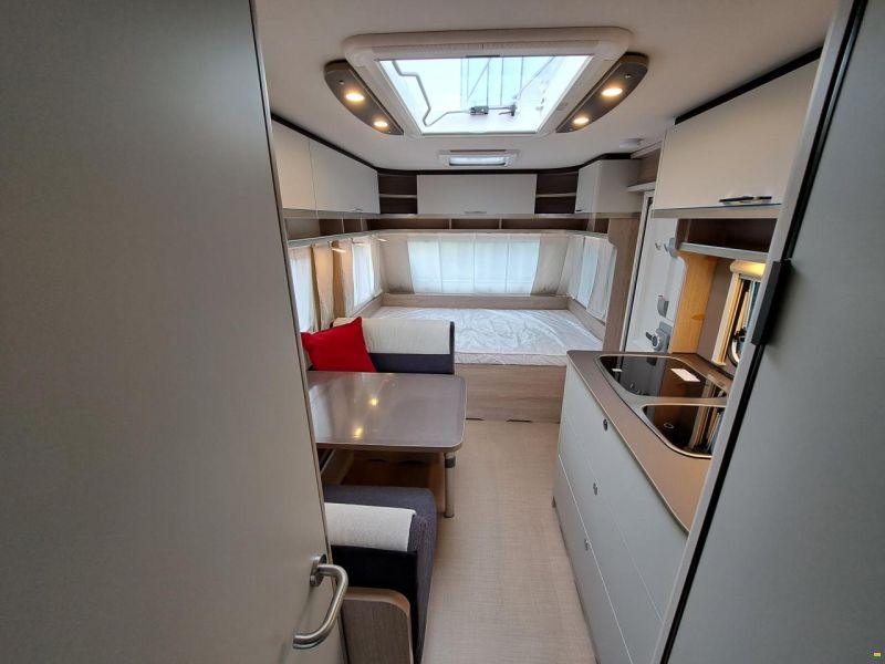 Bürstner Premio 495 TK Black Forest