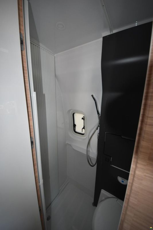 Hobby Maxia Van 680 ET