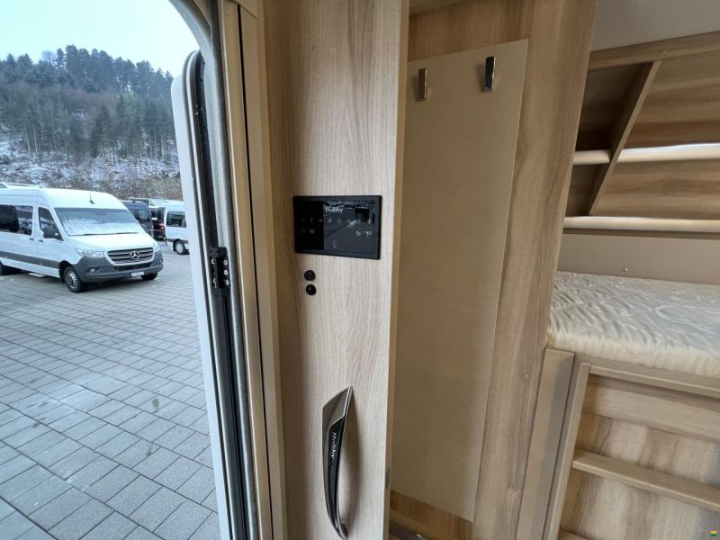 Hobby 540 KMFe De Luxe (O30)