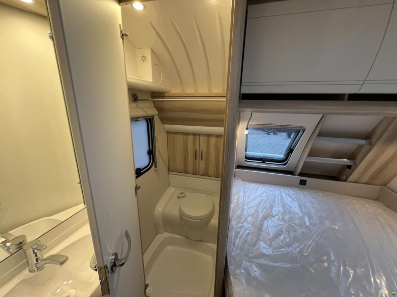 Hobby 540 KMFe De Luxe (O30)