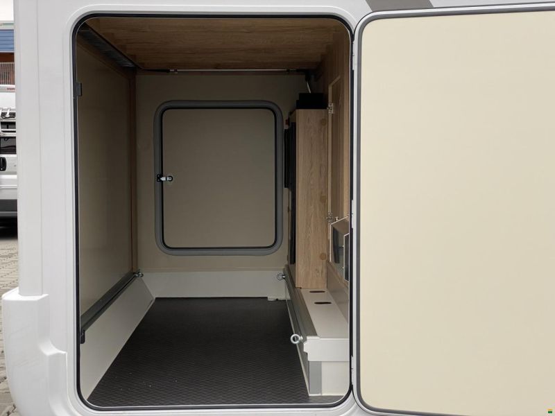 Eura Mobil Integra Line IL 695 LF