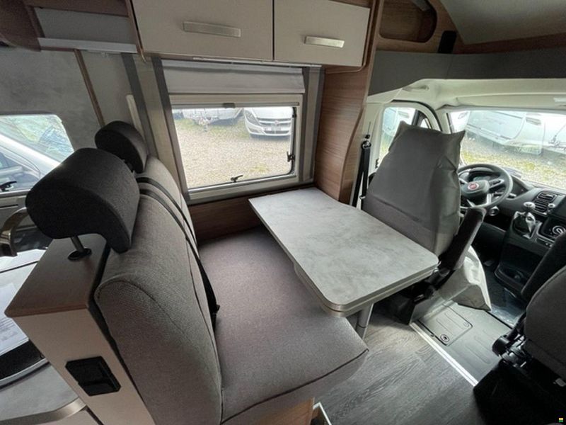 Knaus L!ve Wave 700 MX