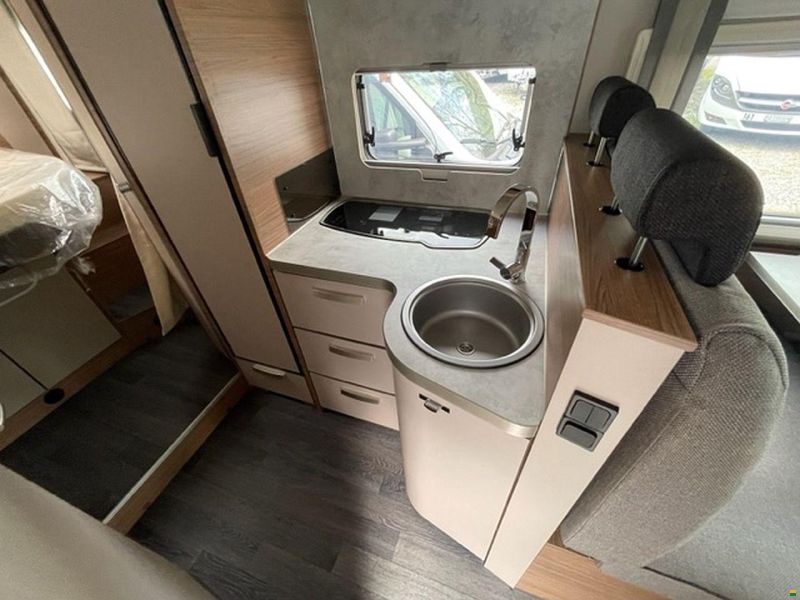 Knaus L!ve Wave 700 MX