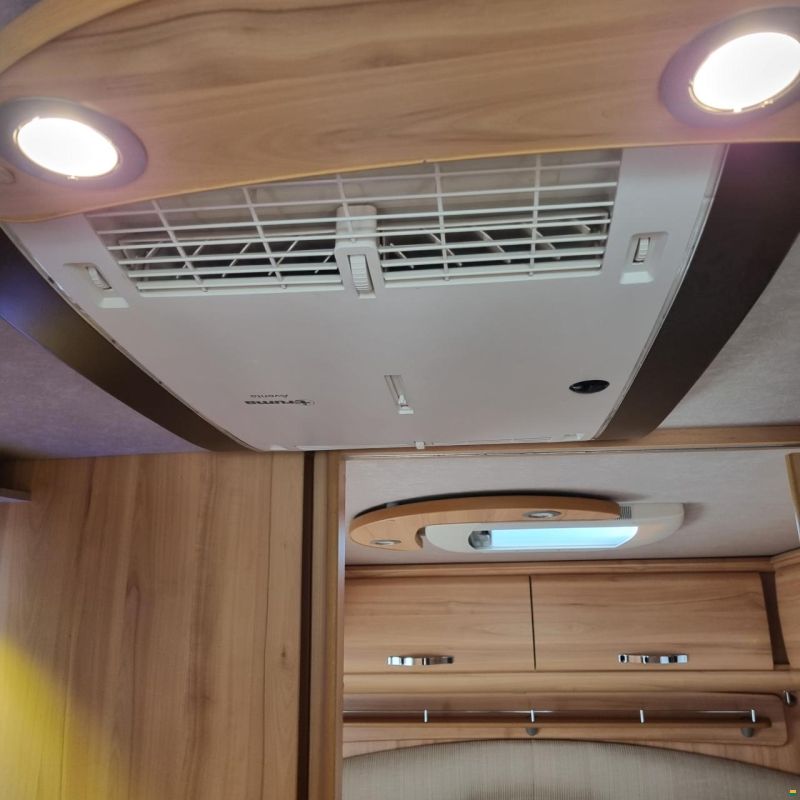 Mercedes Benz PILOTE "Le Voyageur"