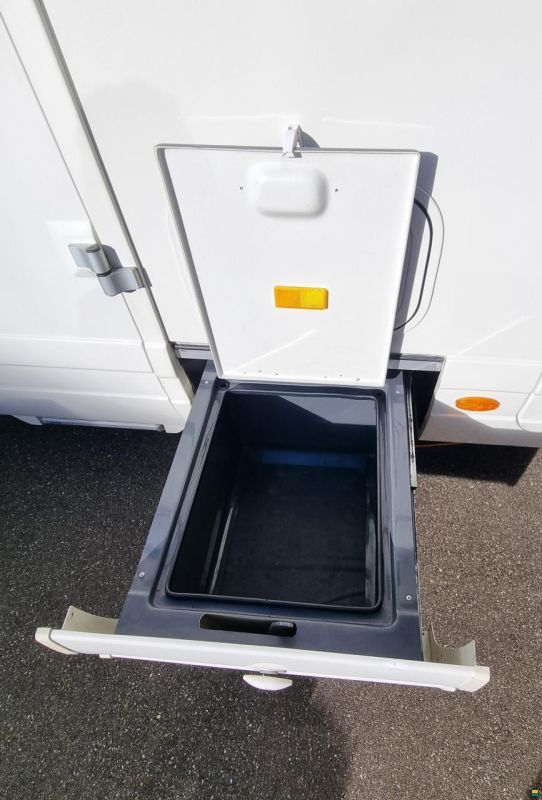 Mercedes Benz PILOTE "Le Voyageur"